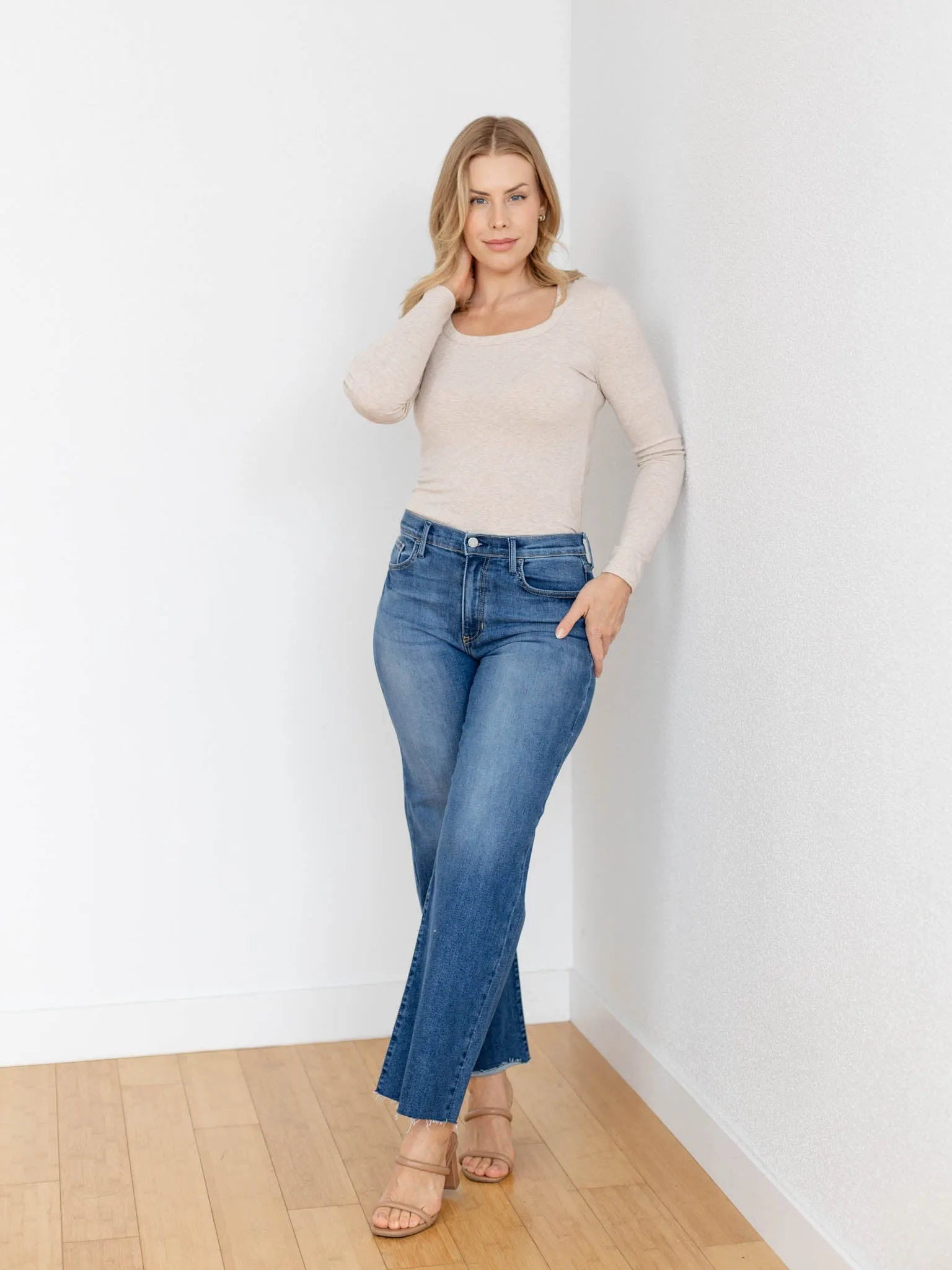Basic Scoop Neck Long Sleeve