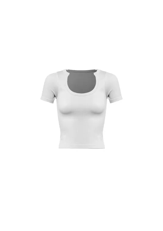 Defined Scoop | Tee