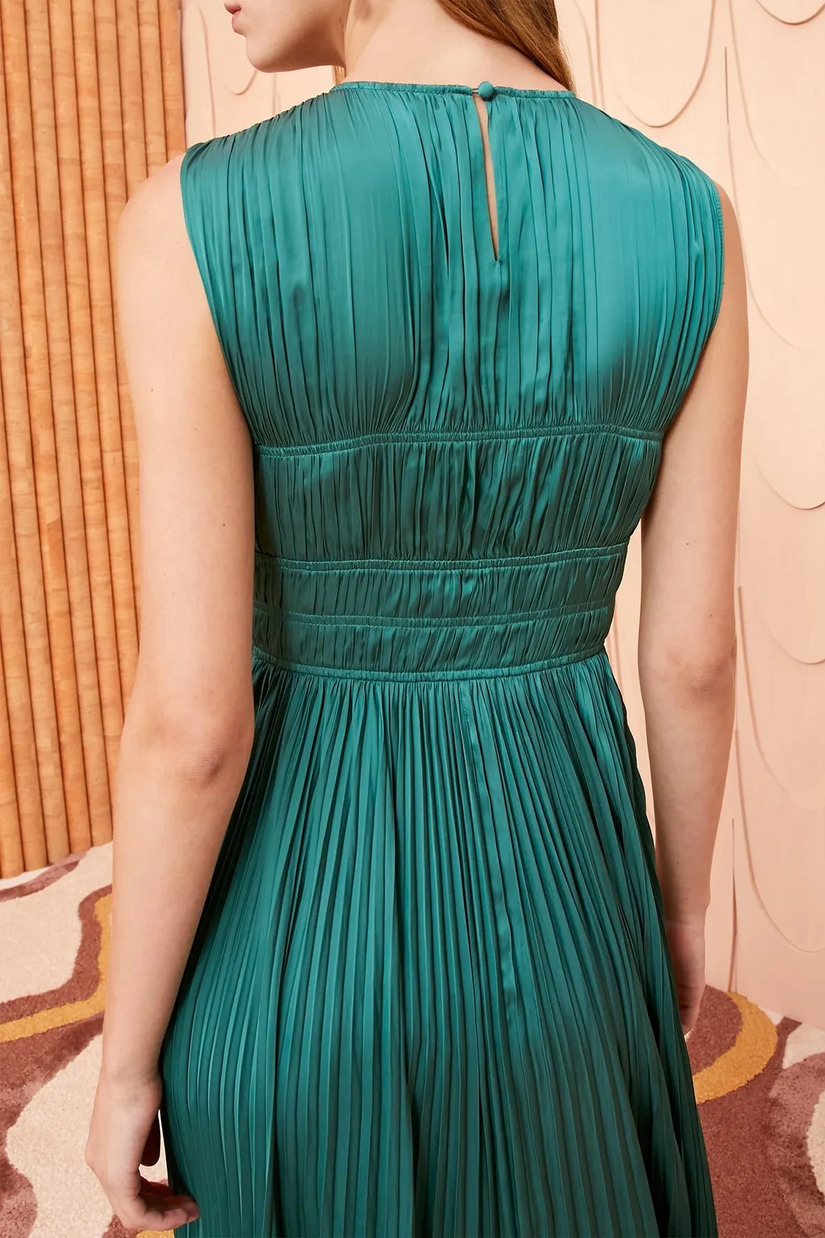 Delia Sleeveless Gown in Jadeite