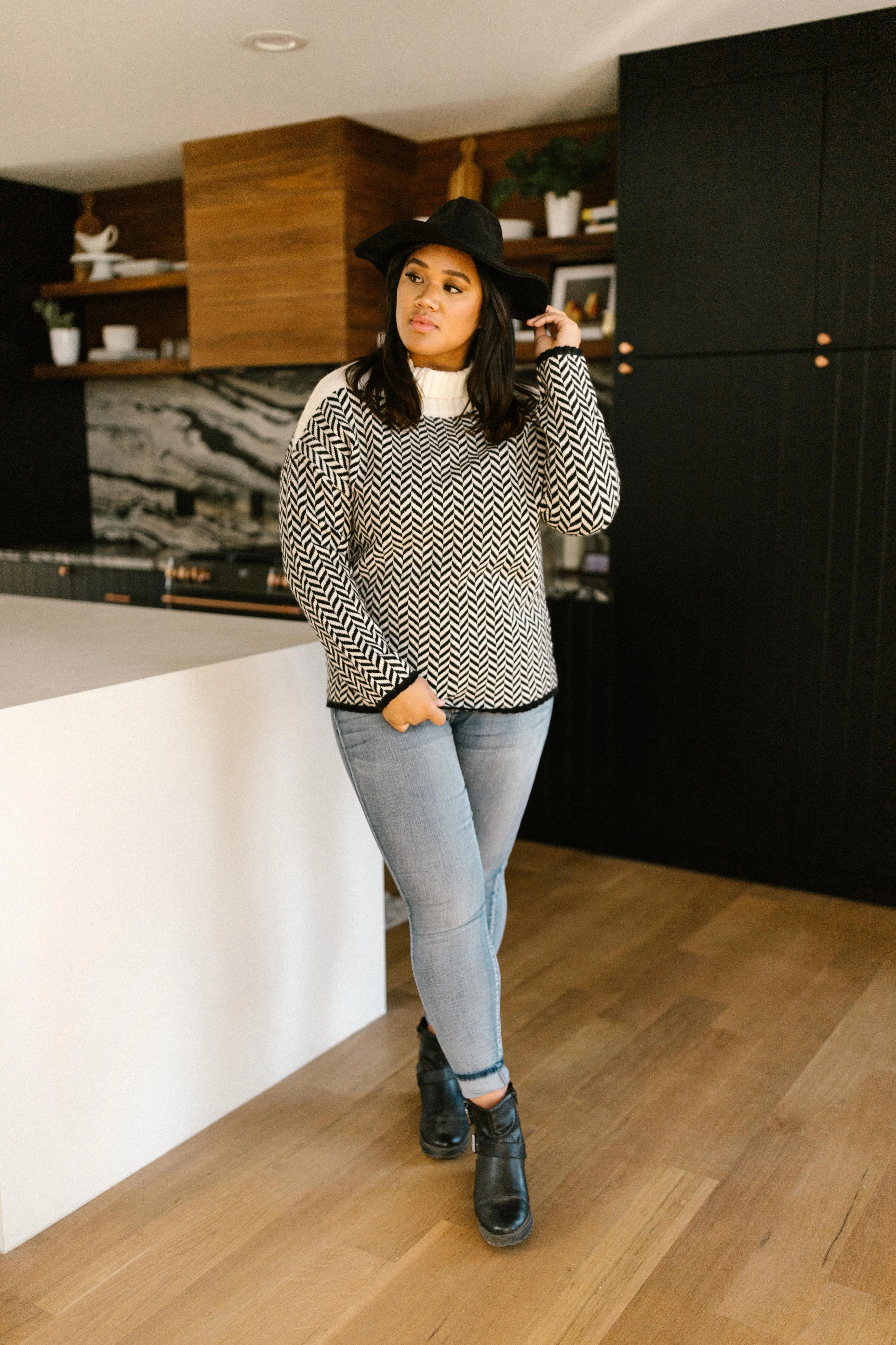 Mess With Your Mind Sweater in Black