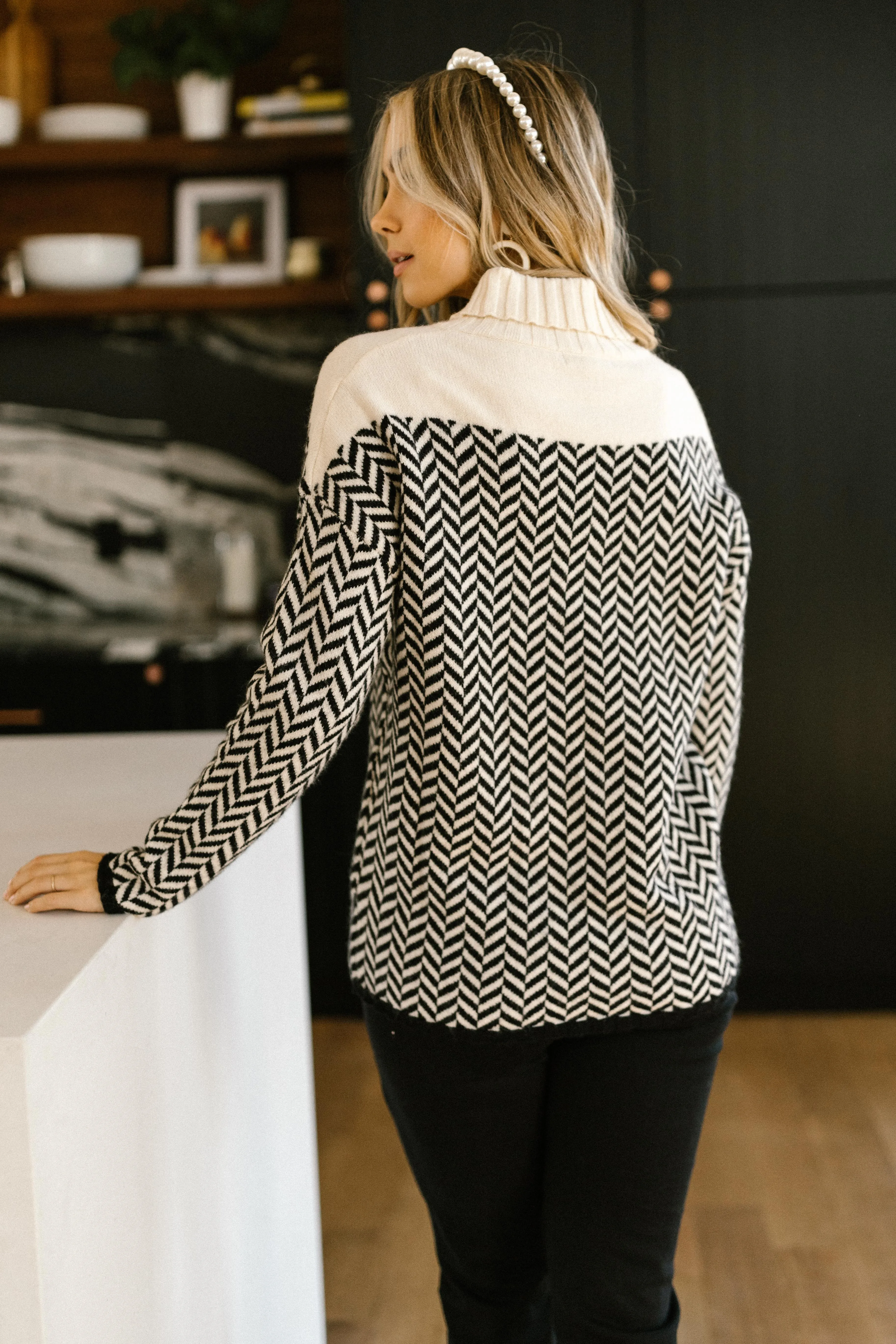 Mess With Your Mind Sweater in Black