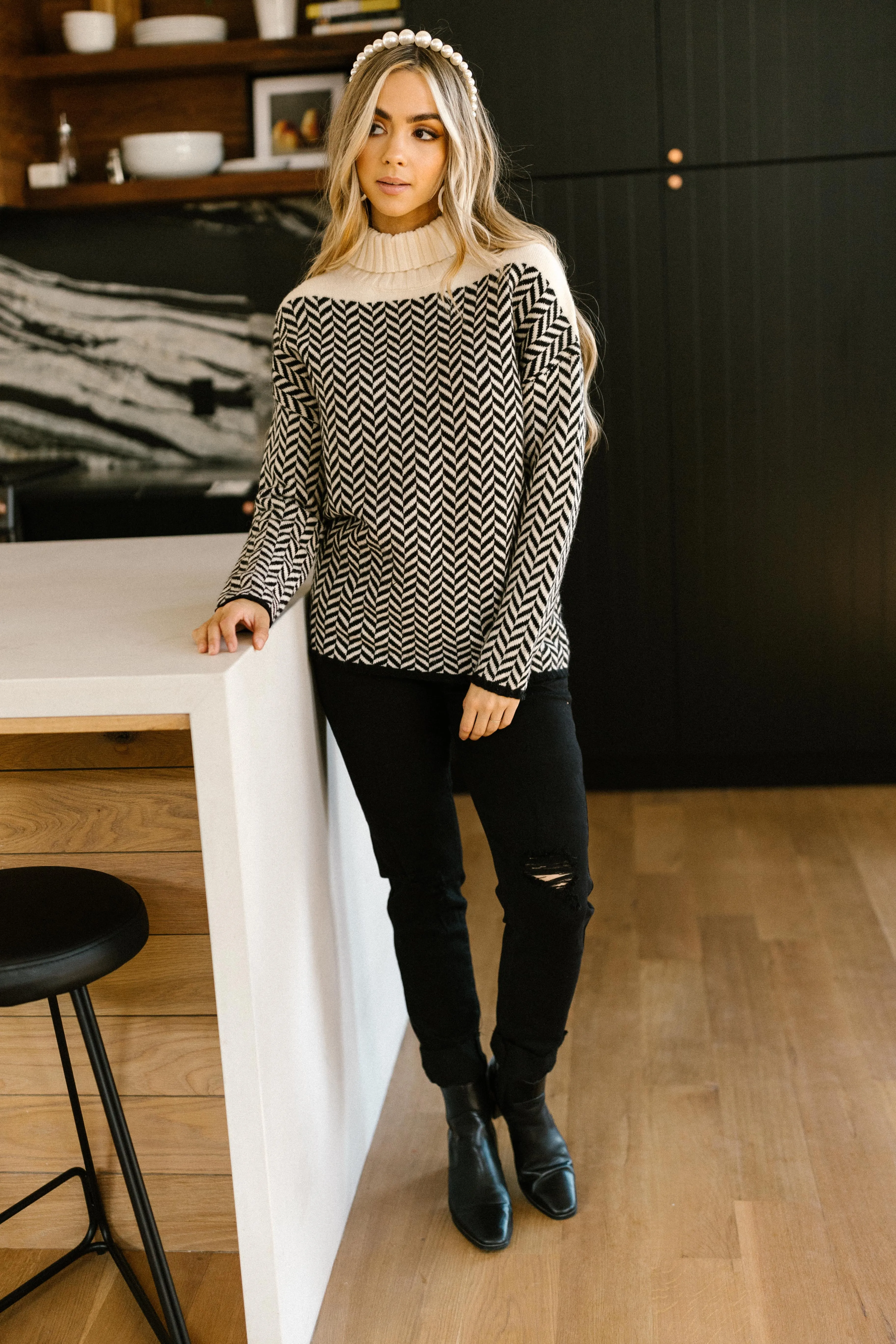 Mess With Your Mind Sweater in Black