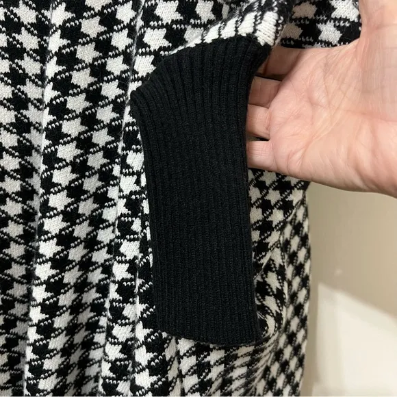 Metric New York Knits Houndstooth Cardigan