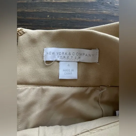 New York and Company, belted overlay, pencil skirts taupe size 4 NWT