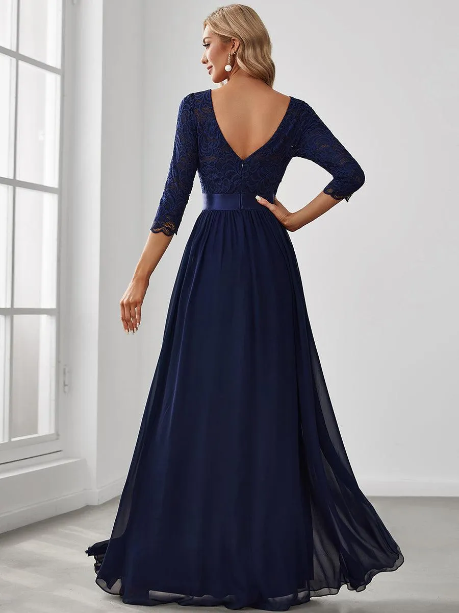 Robe de soirée en dentelle transparente au sol avec demi-manches