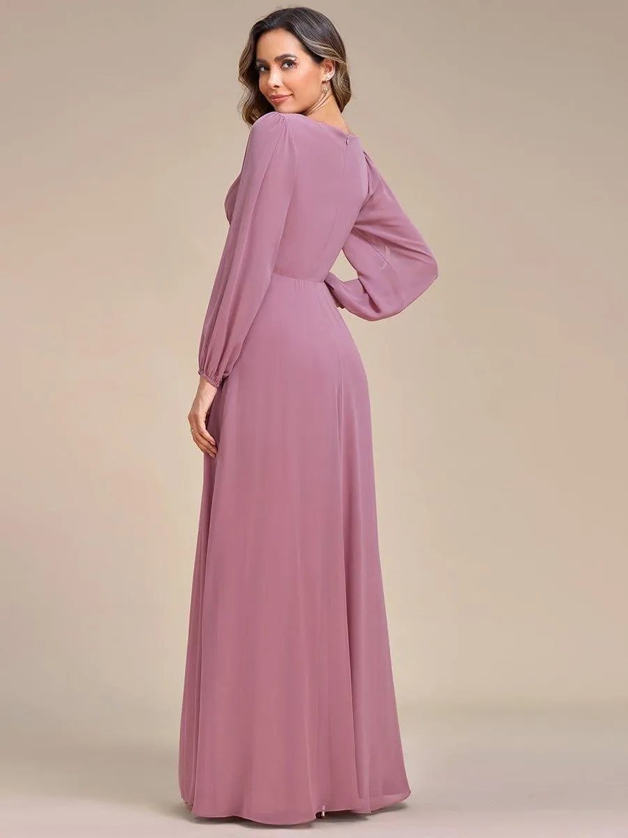 Robe de Soiree Longue Elegante Avec Lanterne en V Profond a Manches Fendues et Appliques