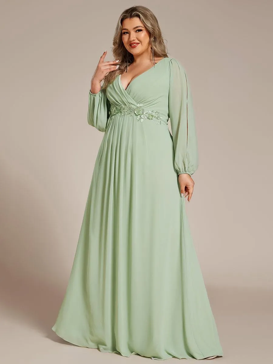 Robe de Soiree Longue Elegante Avec Lanterne en V Profond a Manches Fendues et Appliques