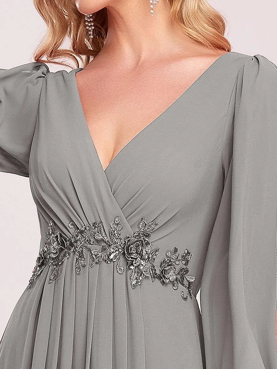 Robe de Soiree Longue Elegante Avec Lanterne en V Profond a Manches Fendues et Appliques