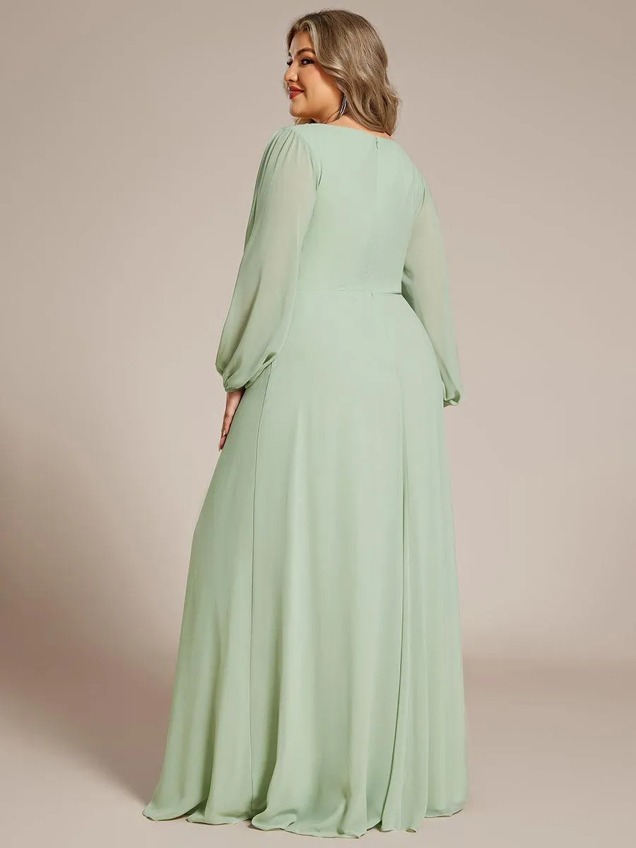 Robe de Soiree Longue Elegante Avec Lanterne en V Profond a Manches Fendues et Appliques