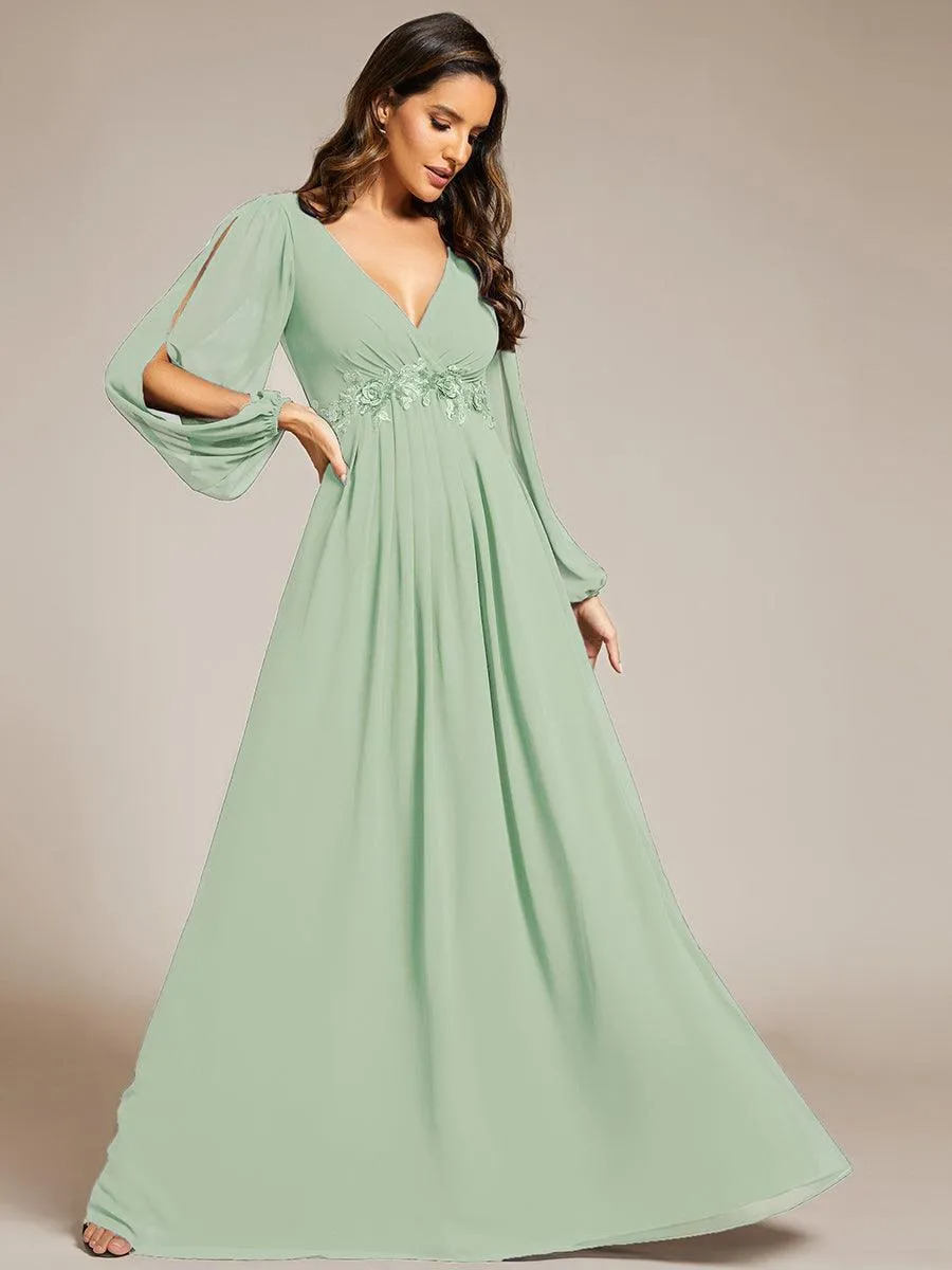 Robe de Soiree Longue Elegante Avec Lanterne en V Profond a Manches Fendues et Appliques