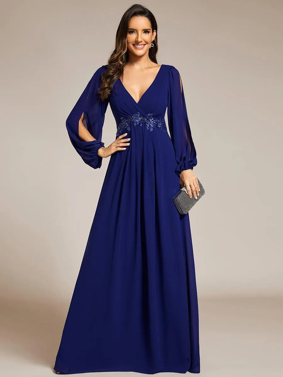 Robe de Soiree Longue Elegante Avec Lanterne en V Profond a Manches Fendues et Appliques