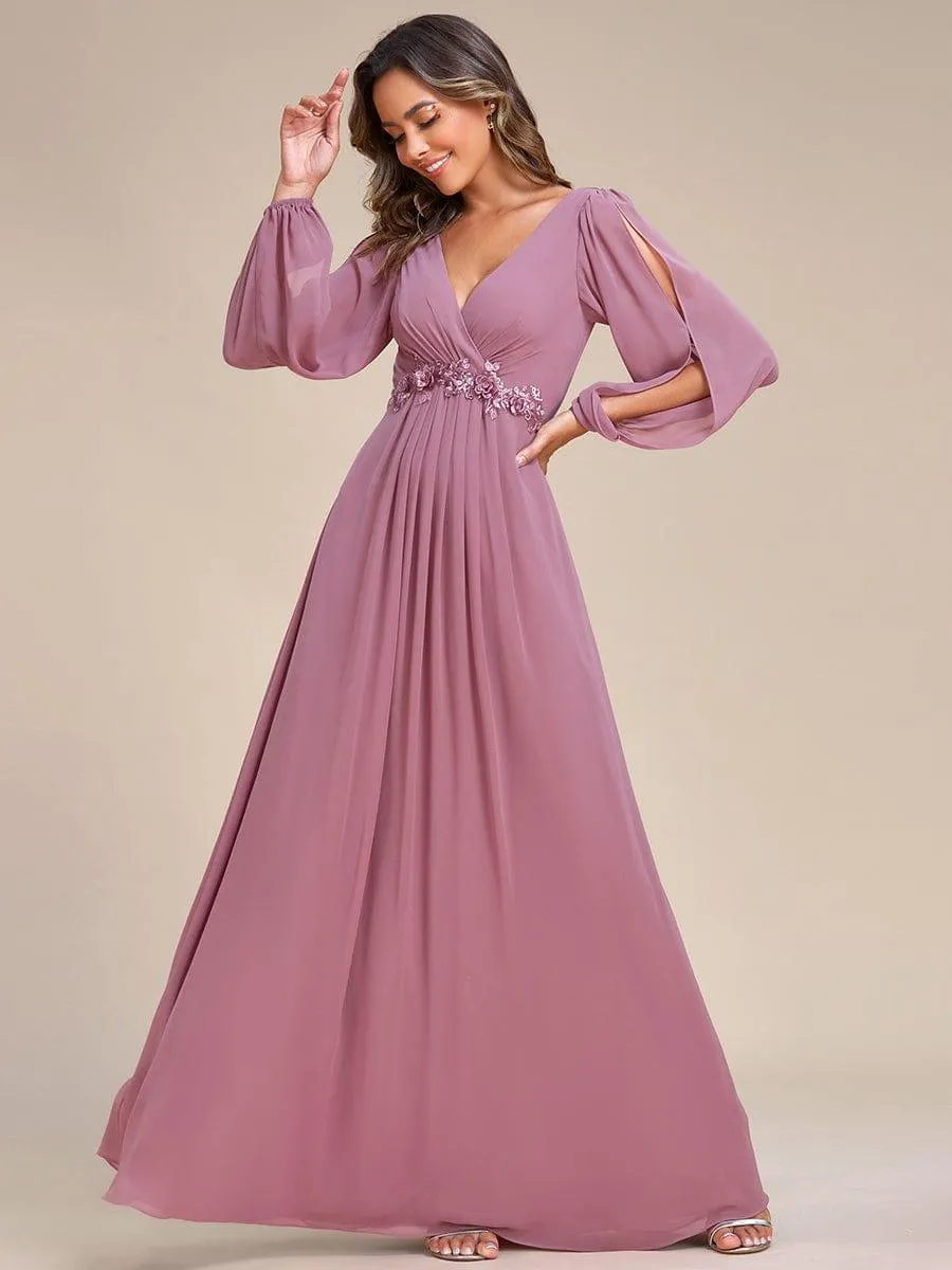 Robe de Soiree Longue Elegante Avec Lanterne en V Profond a Manches Fendues et Appliques