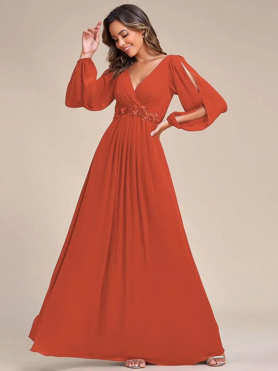 Robe de Soiree Longue Elegante Avec Lanterne en V Profond a Manches Fendues et Appliques