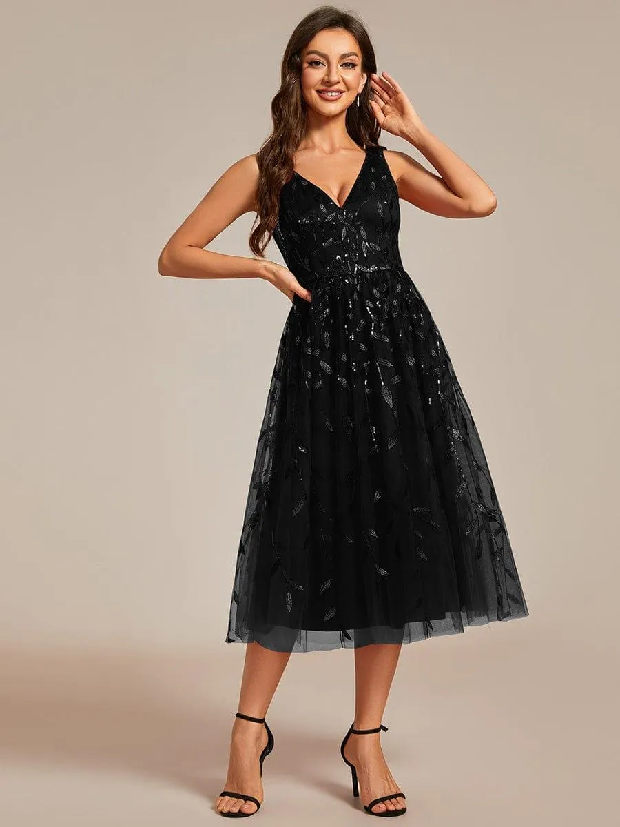 Robe d'invité de mariage mi-longue trapèze à col en V et paillettes avec sans manches