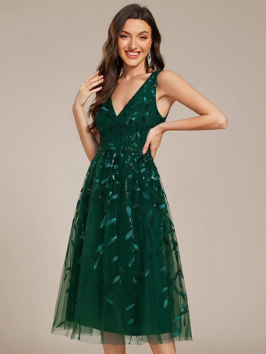 Robe d'invité de mariage mi-longue trapèze à col en V et paillettes avec sans manches