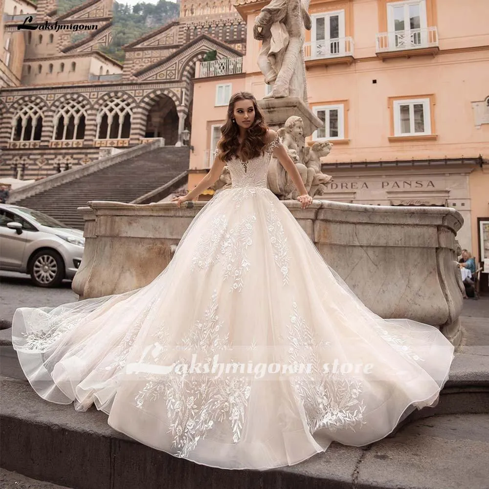Roycebridal Lace Champagne Wedding Dresses Applique