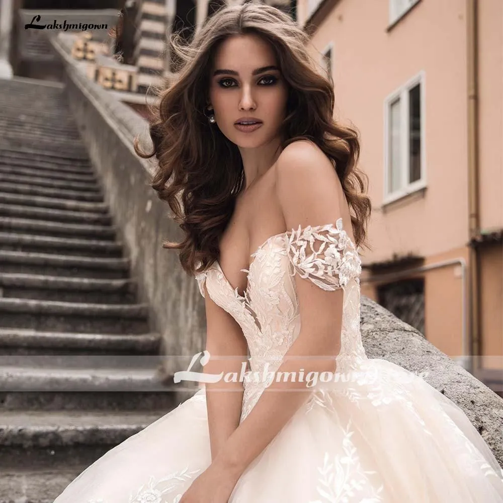 Roycebridal Lace Champagne Wedding Dresses Applique