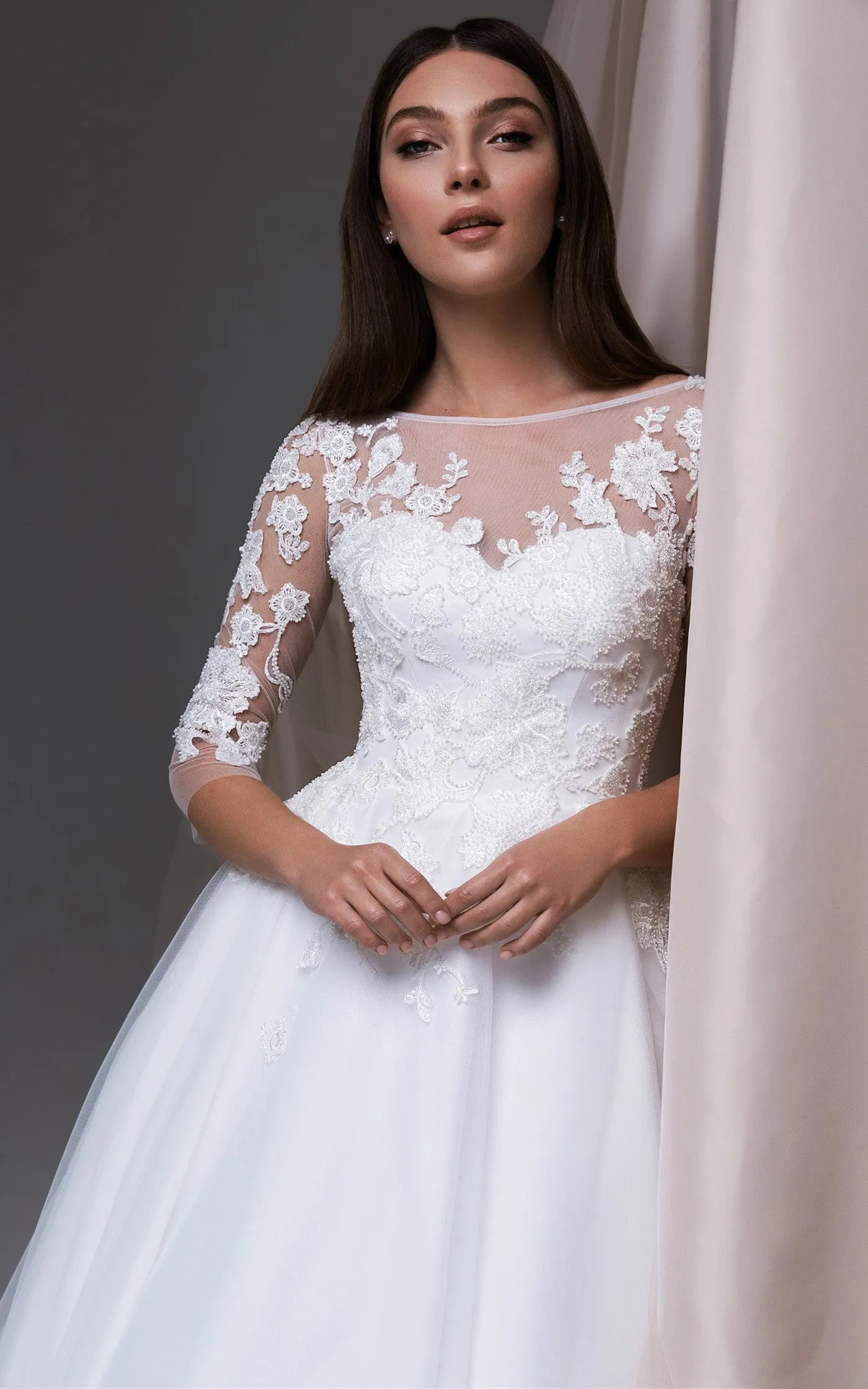 Simple Ball Gown Bateau Bridal Gown with Pockets-716124