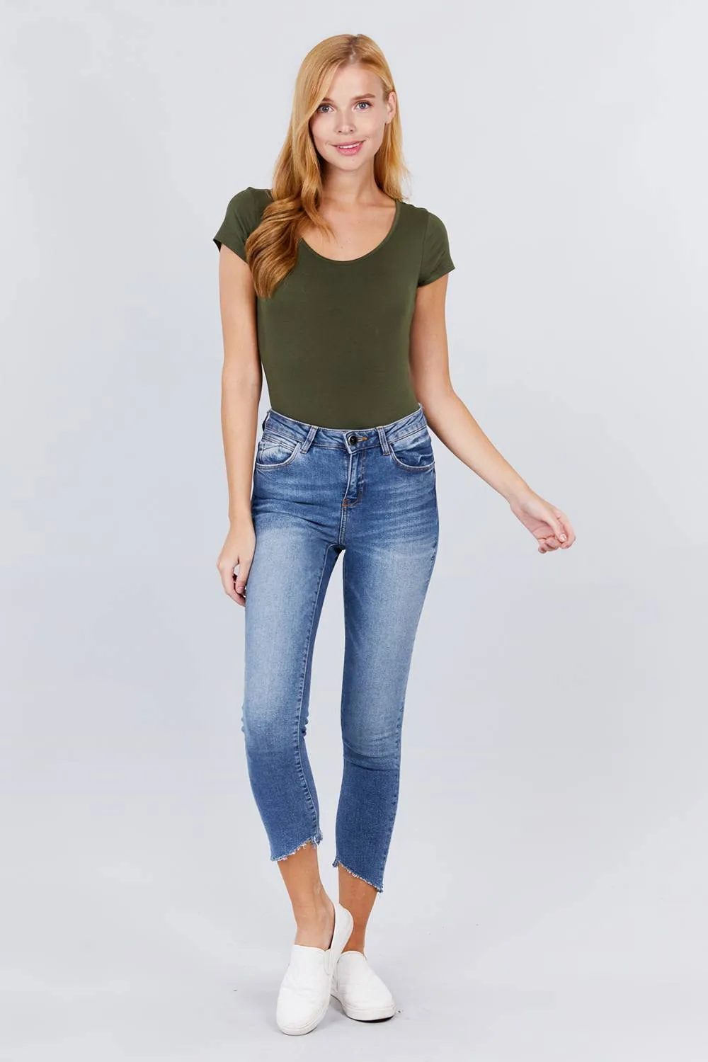 Solid Short Sleeve Scoop Neck Bodysuit