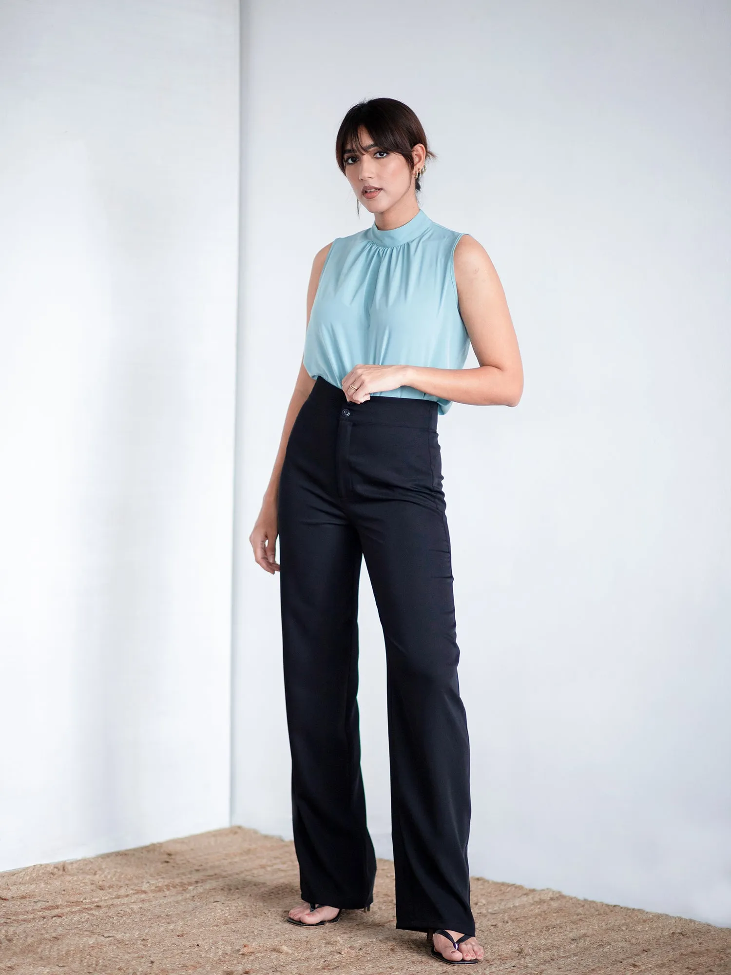 Turtle Neck Sleeveless Top