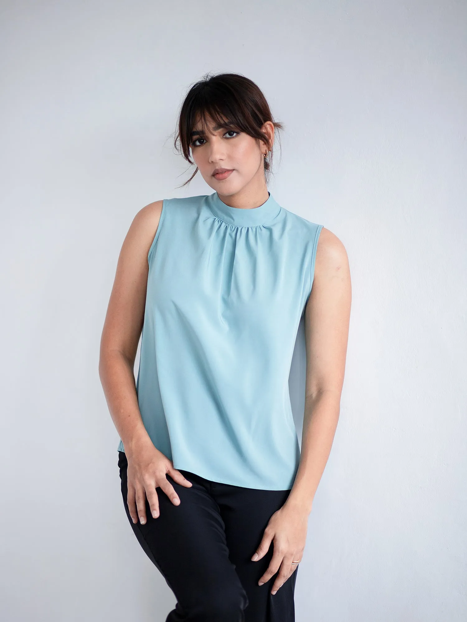 Turtle Neck Sleeveless Top