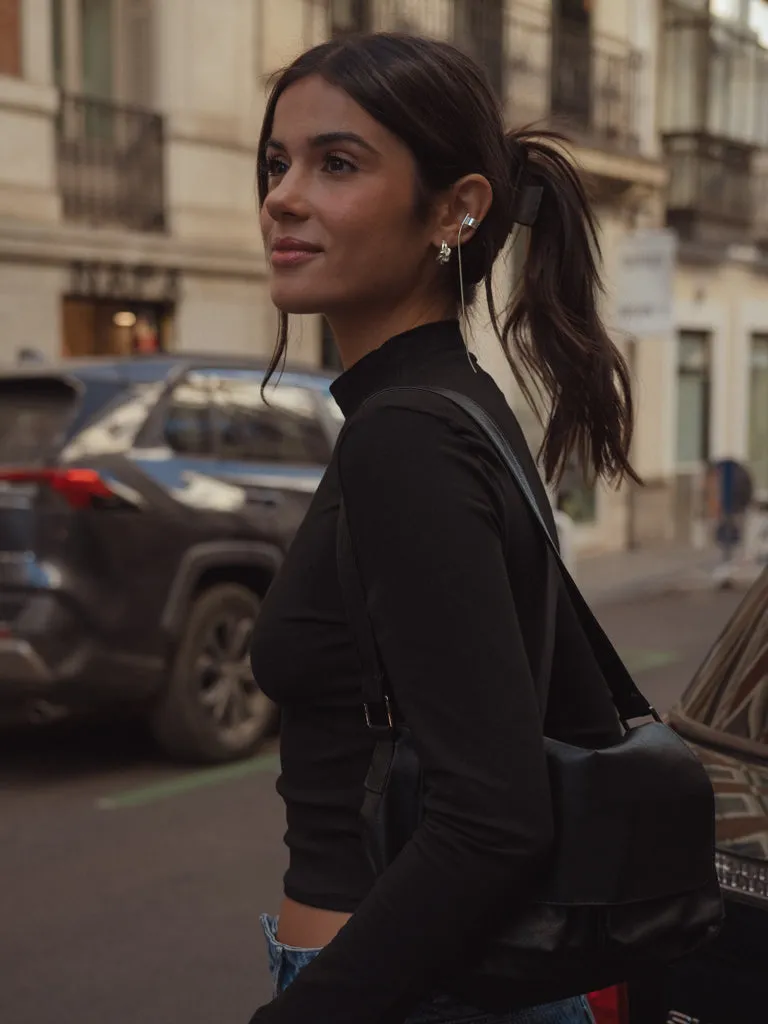 TURTLE NECK TOP  - BLACK