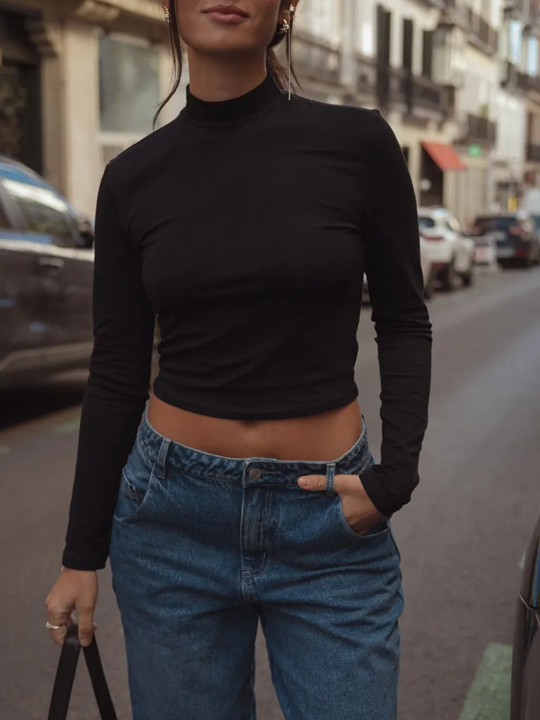 TURTLE NECK TOP  - BLACK