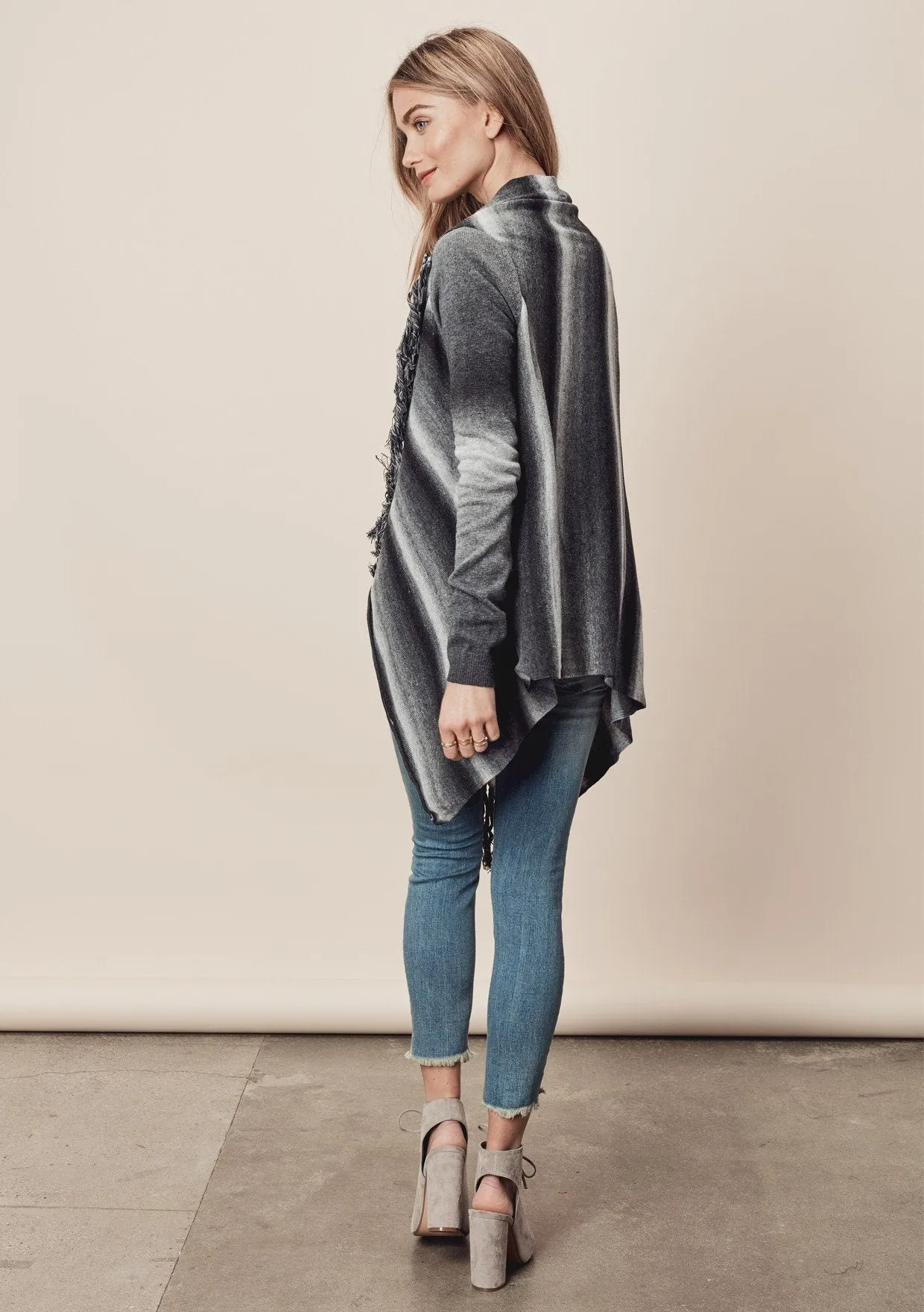 Vida Sweater