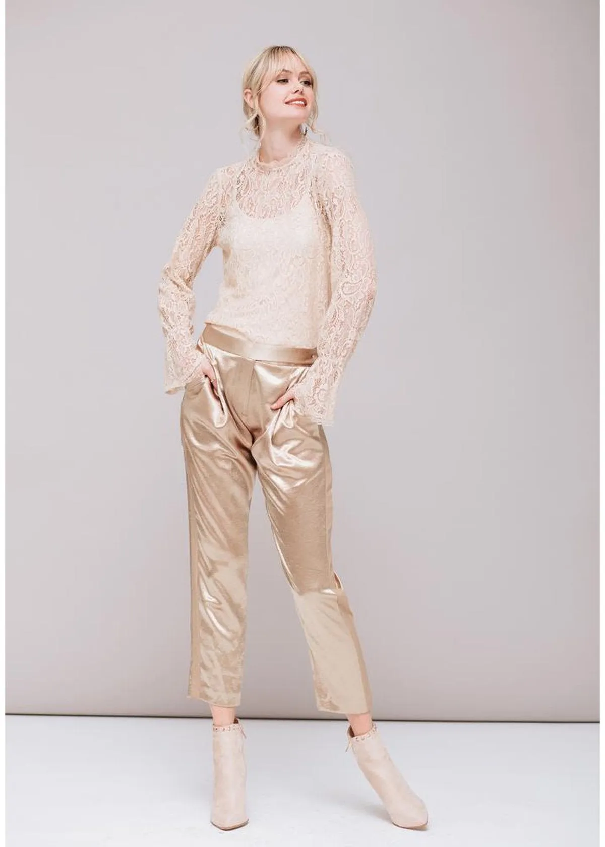 Women's Lace Turtle Neck Top