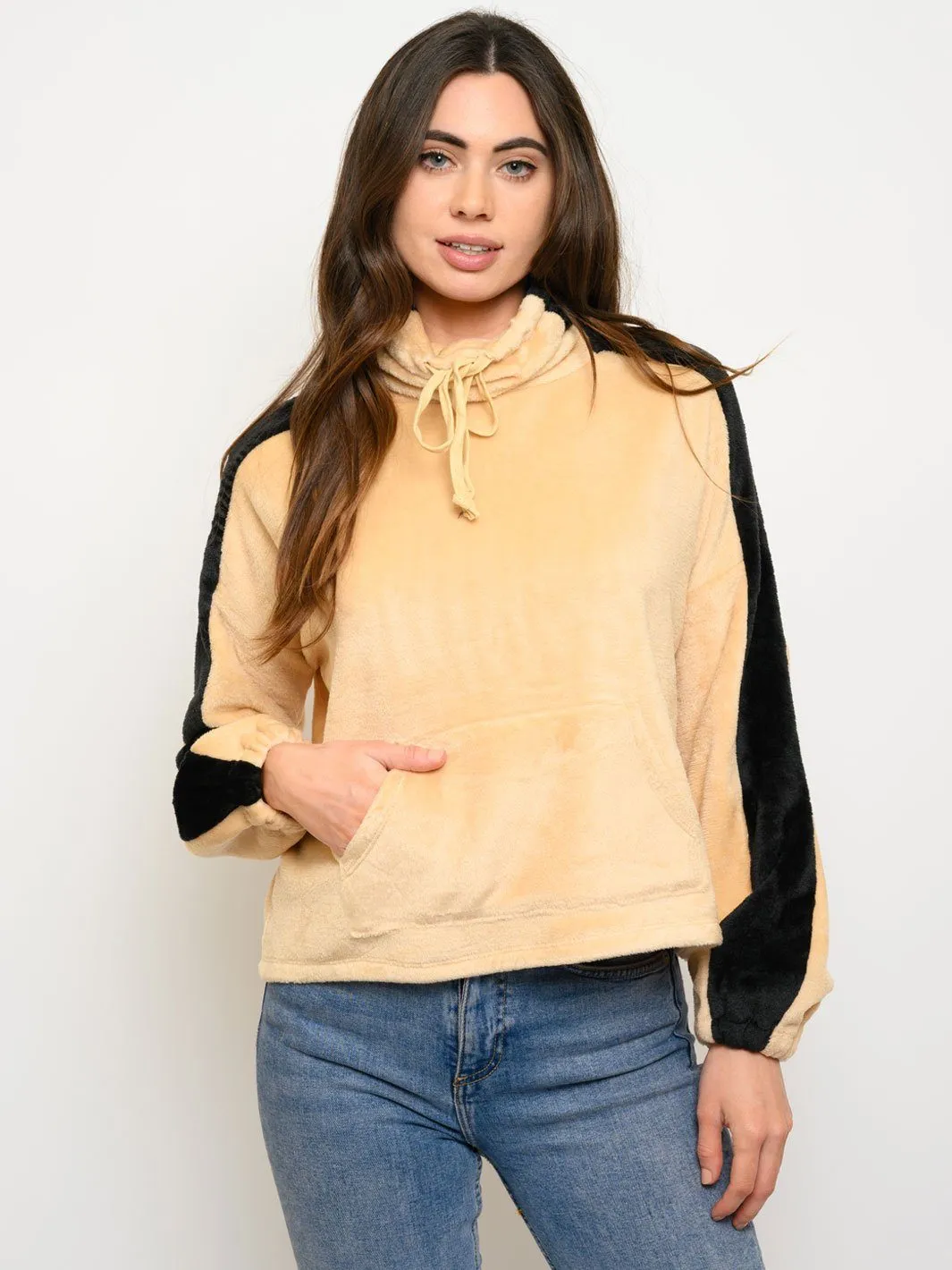 WOMEN'S LONG SLEEVE COLOR BLOCK FUZZY SWEATER