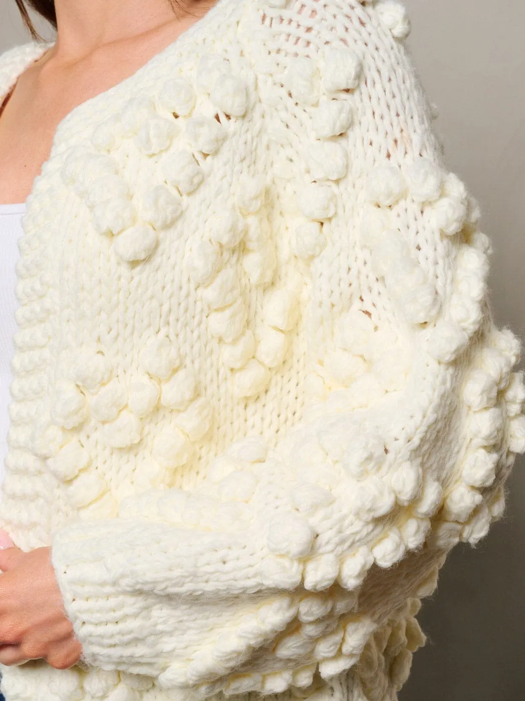 WOMEN'S LONG SLEEVE OPEN FRONT POM POM DETAILED CARDIGAN