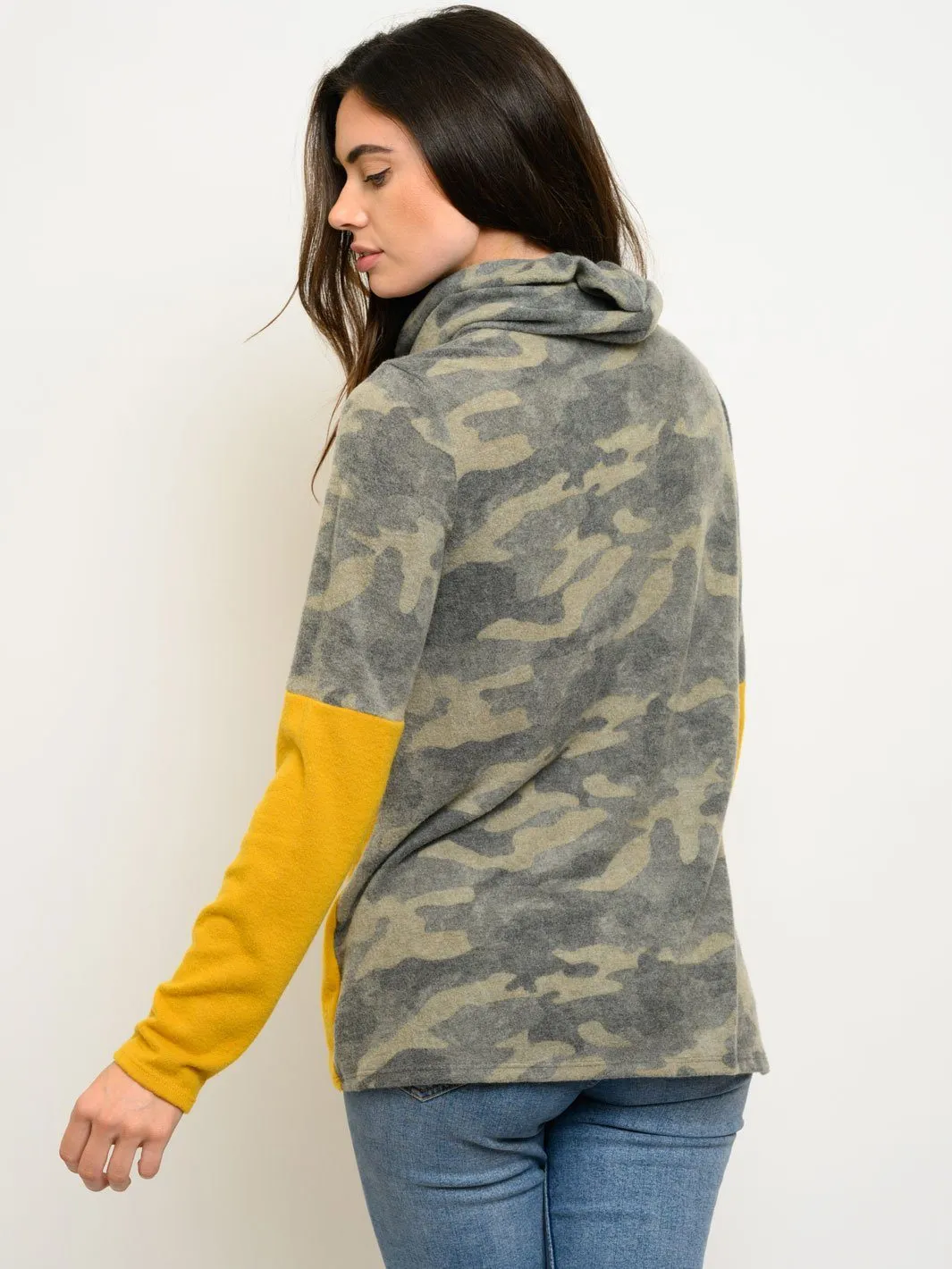 WOMEN'S LONG SLEEVE TURTLE NECK TOP